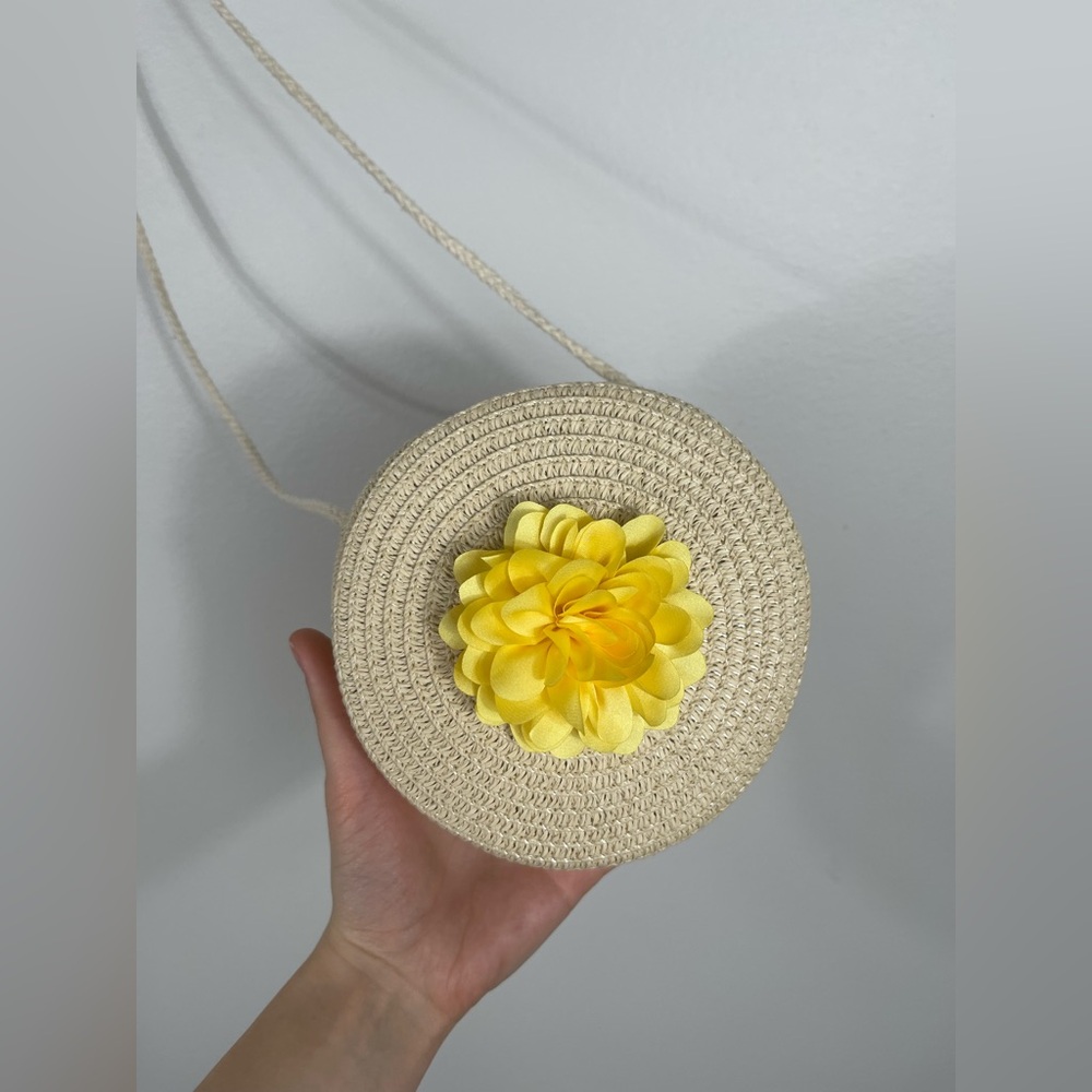Mini straw bag Yellow Flower crossbody bag Beach NWOT